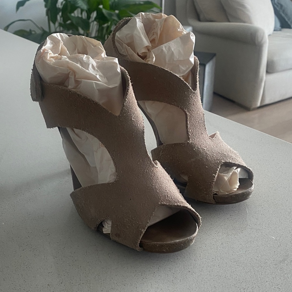 Pedro Garcia sandals